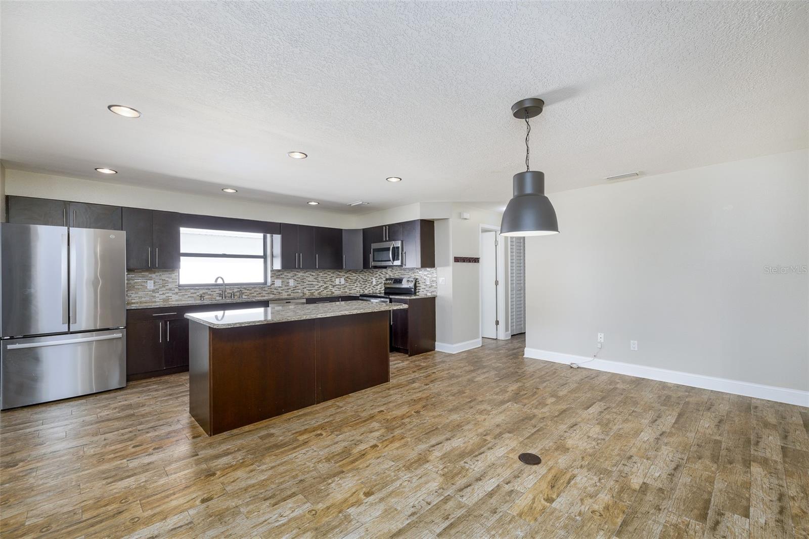 1175 SAN CARLOS AVE NE, ST PETERSBURG, FL, 33702