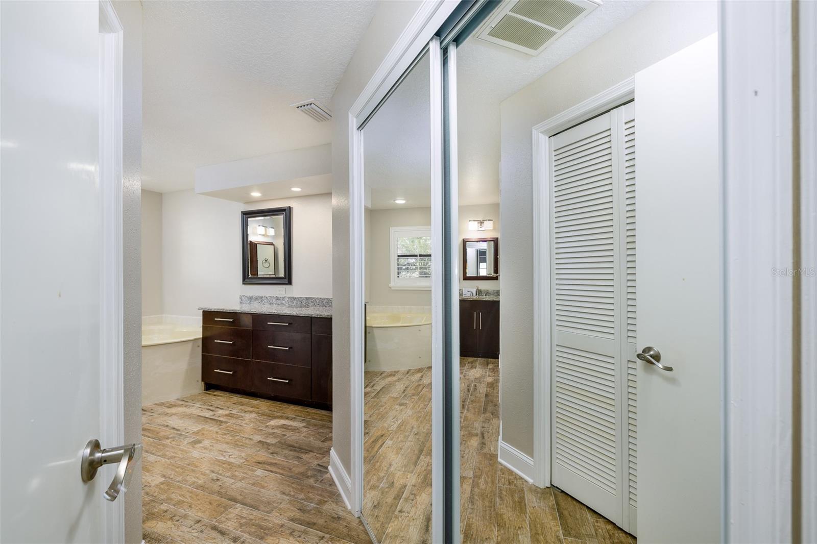 1175 SAN CARLOS AVE NE, ST PETERSBURG, FL, 33702