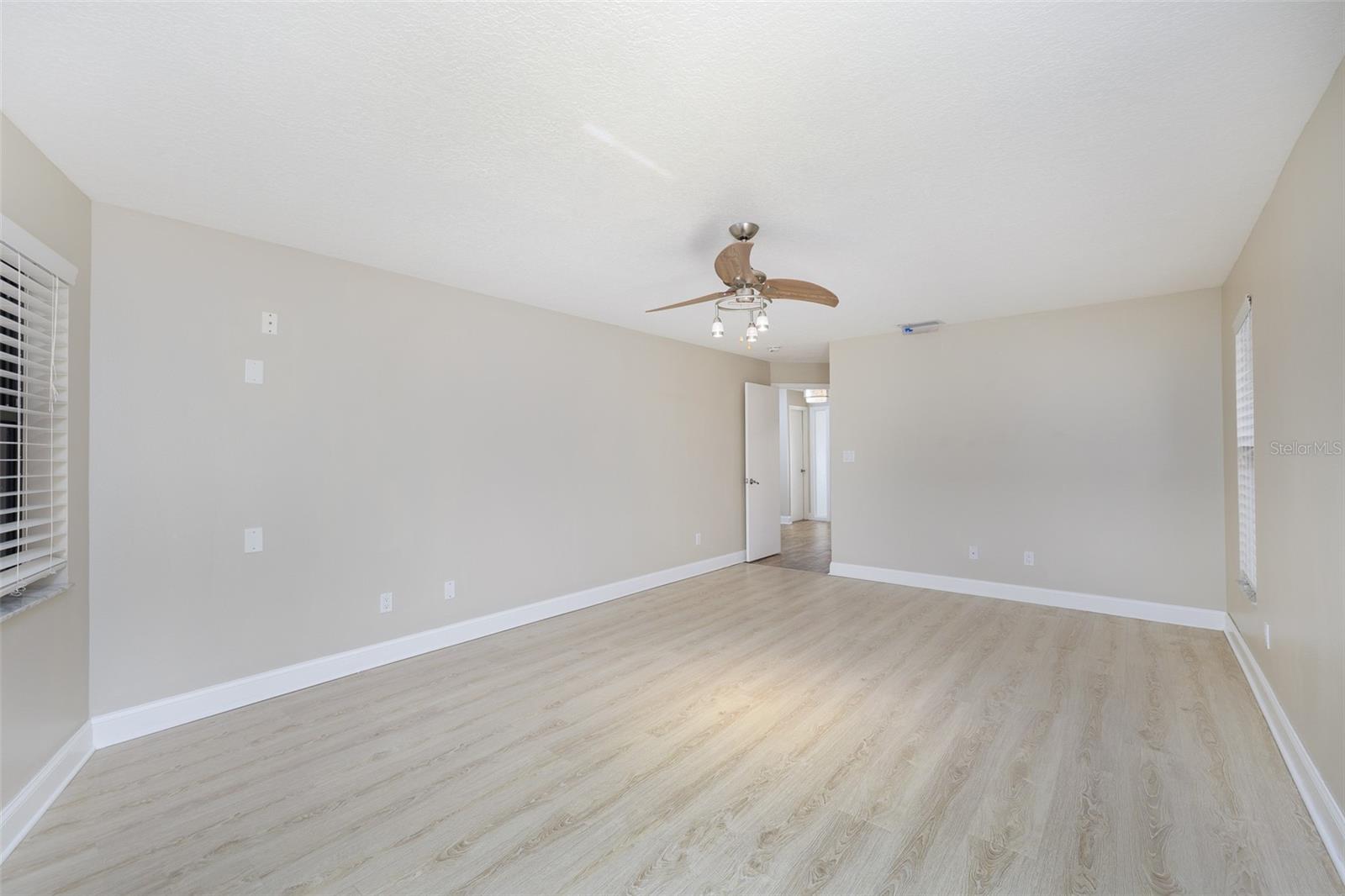 1175 SAN CARLOS AVE NE, ST PETERSBURG, FL, 33702