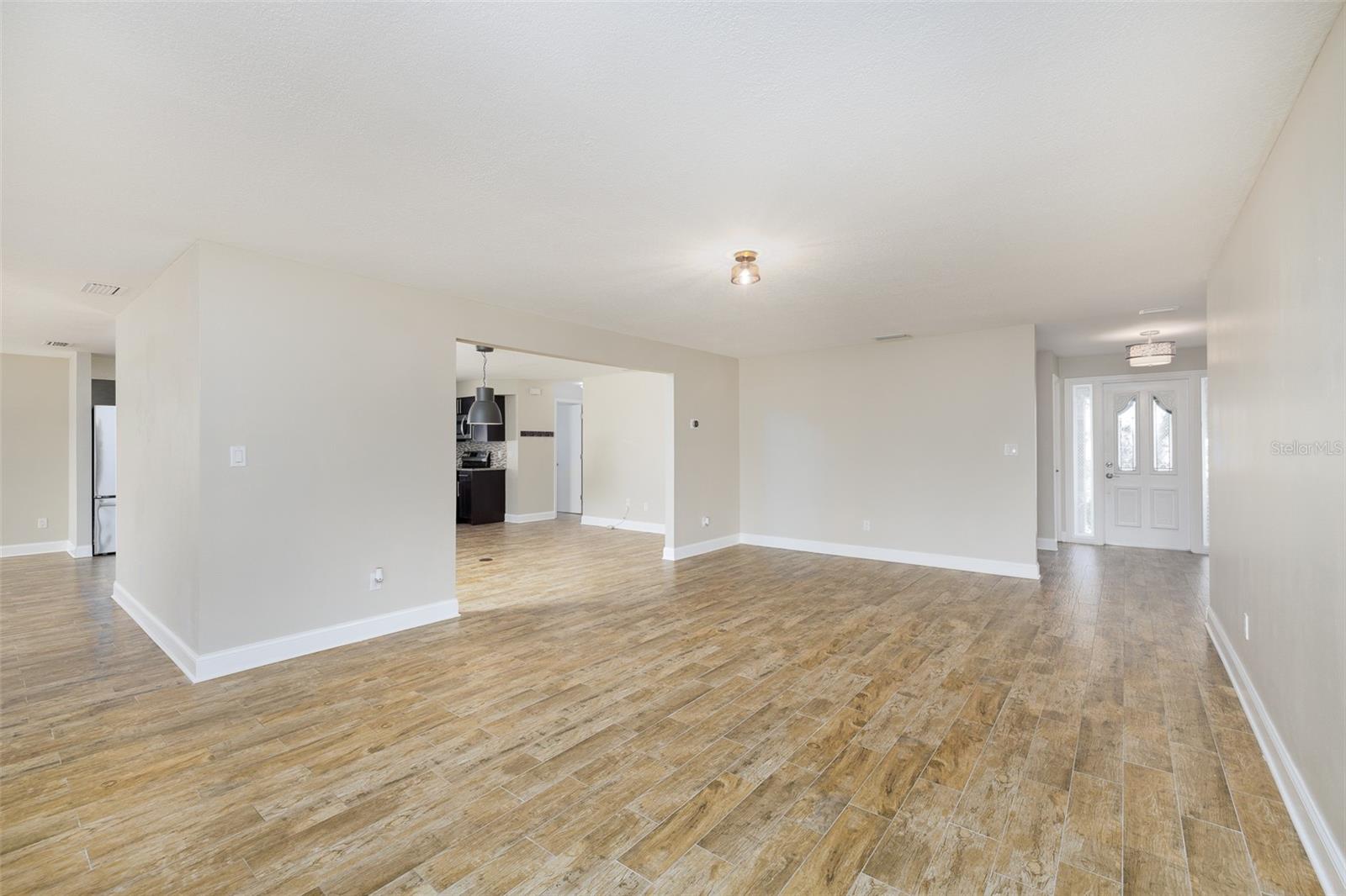 1175 SAN CARLOS AVE NE, ST PETERSBURG, FL, 33702