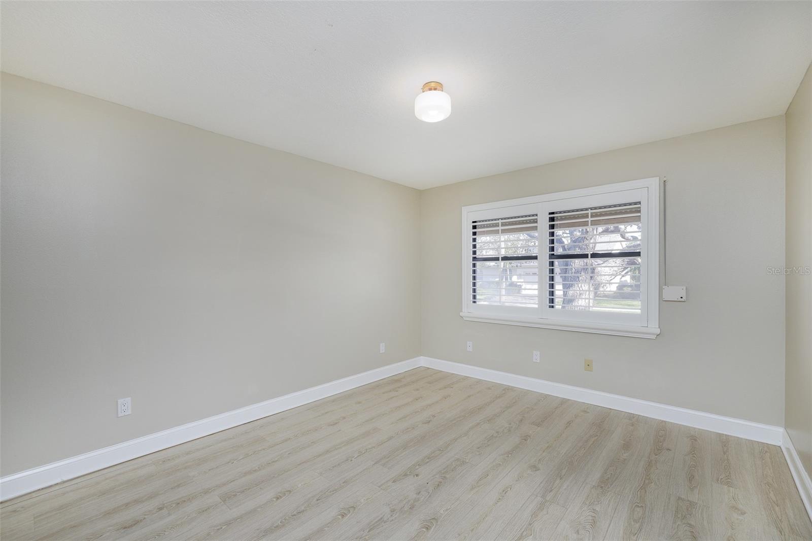 1175 SAN CARLOS AVE NE, ST PETERSBURG, FL, 33702