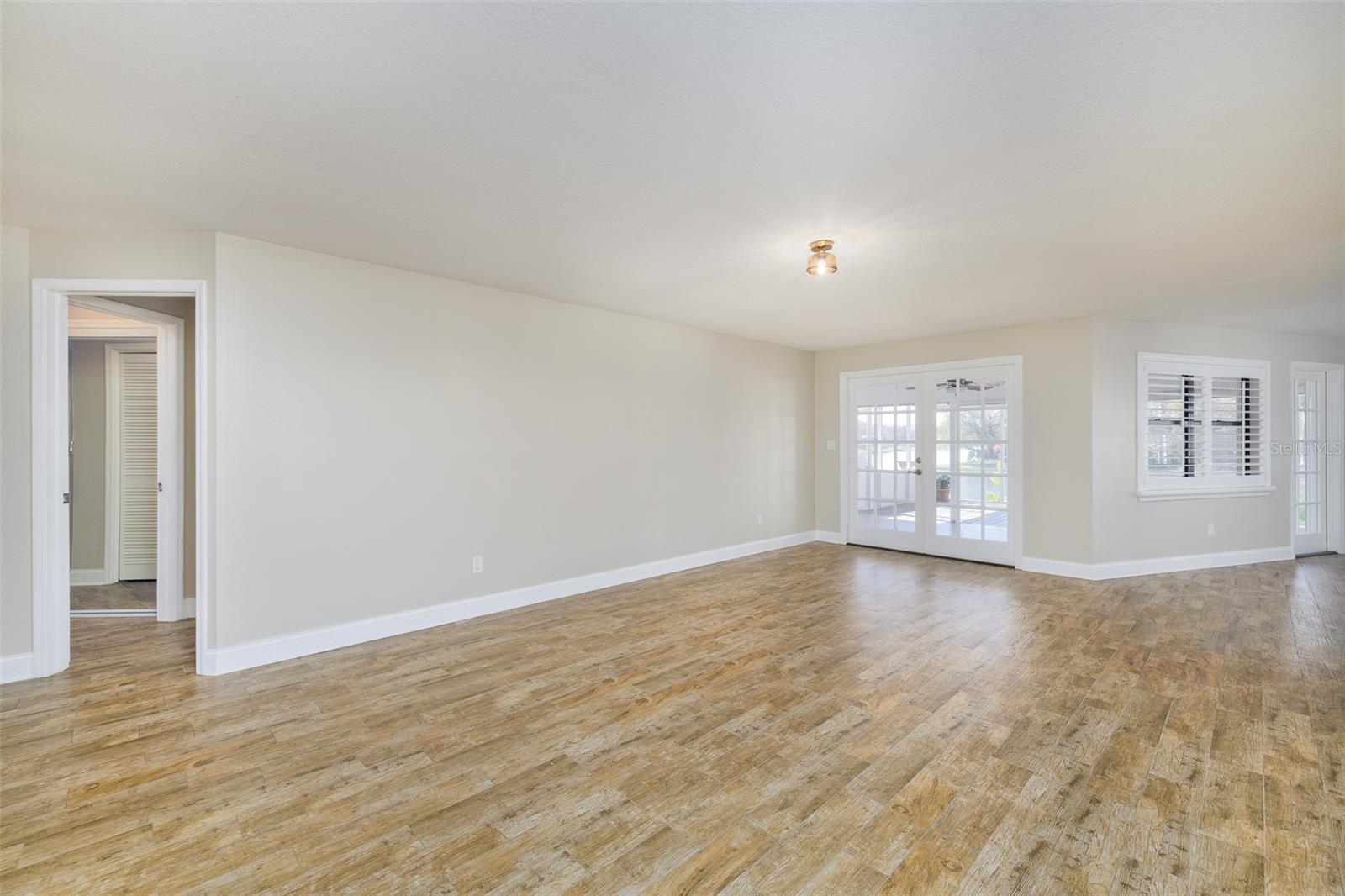 1175 SAN CARLOS AVE NE, ST PETERSBURG, FL, 33702
