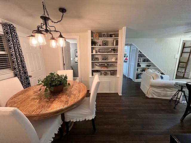 810 N TREMAIN ST, MOUNT DORA, FL, 32757