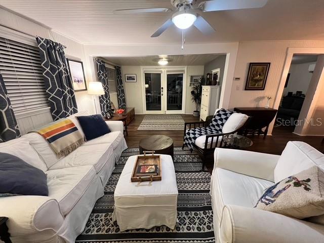 810 N TREMAIN ST, MOUNT DORA, FL, 32757