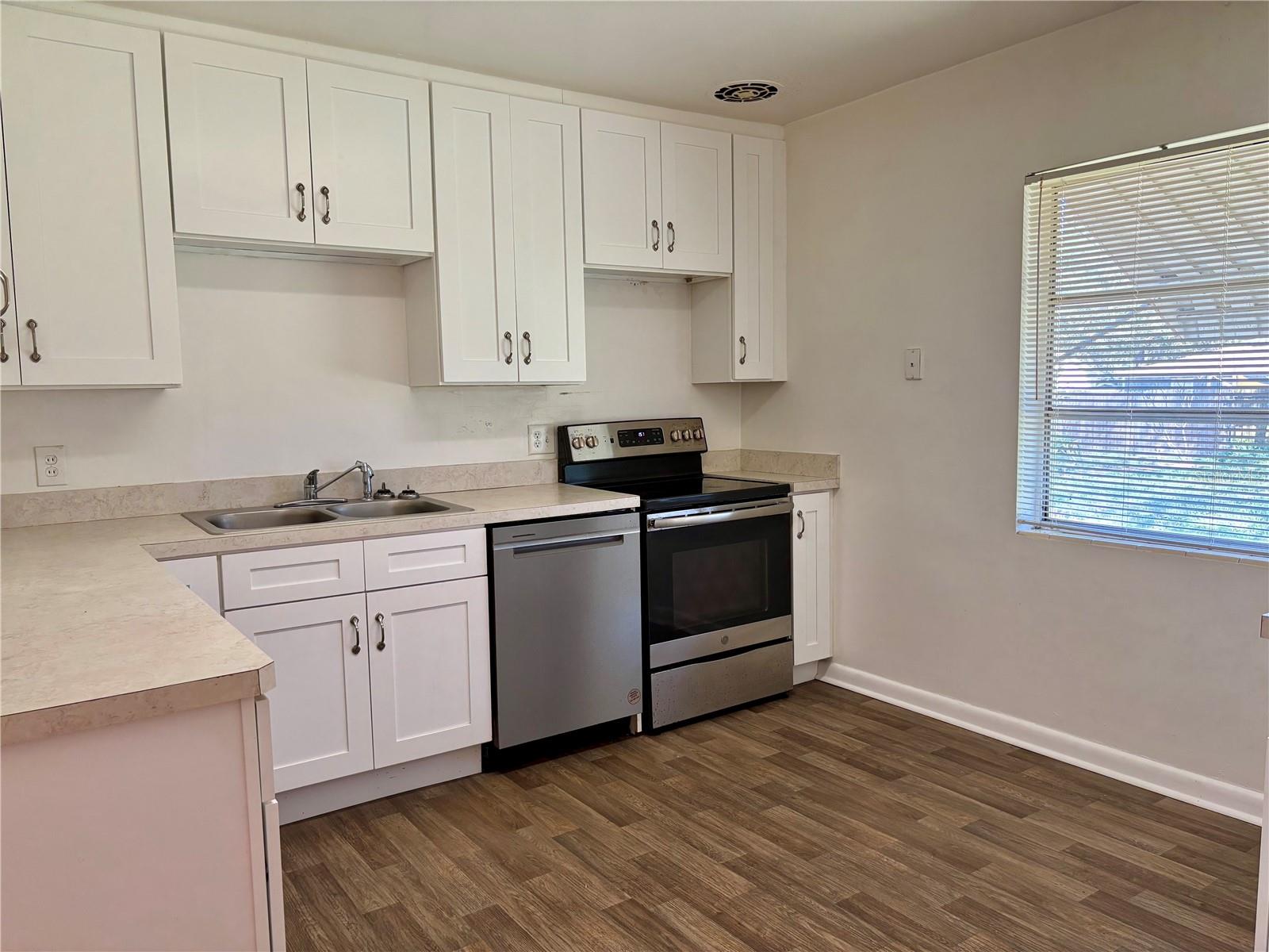 1475 S JEFFERSON AVE, CLEARWATER, FL, 33756