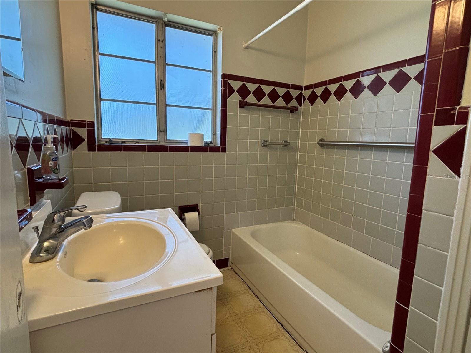 1475 S JEFFERSON AVE, CLEARWATER, FL, 33756