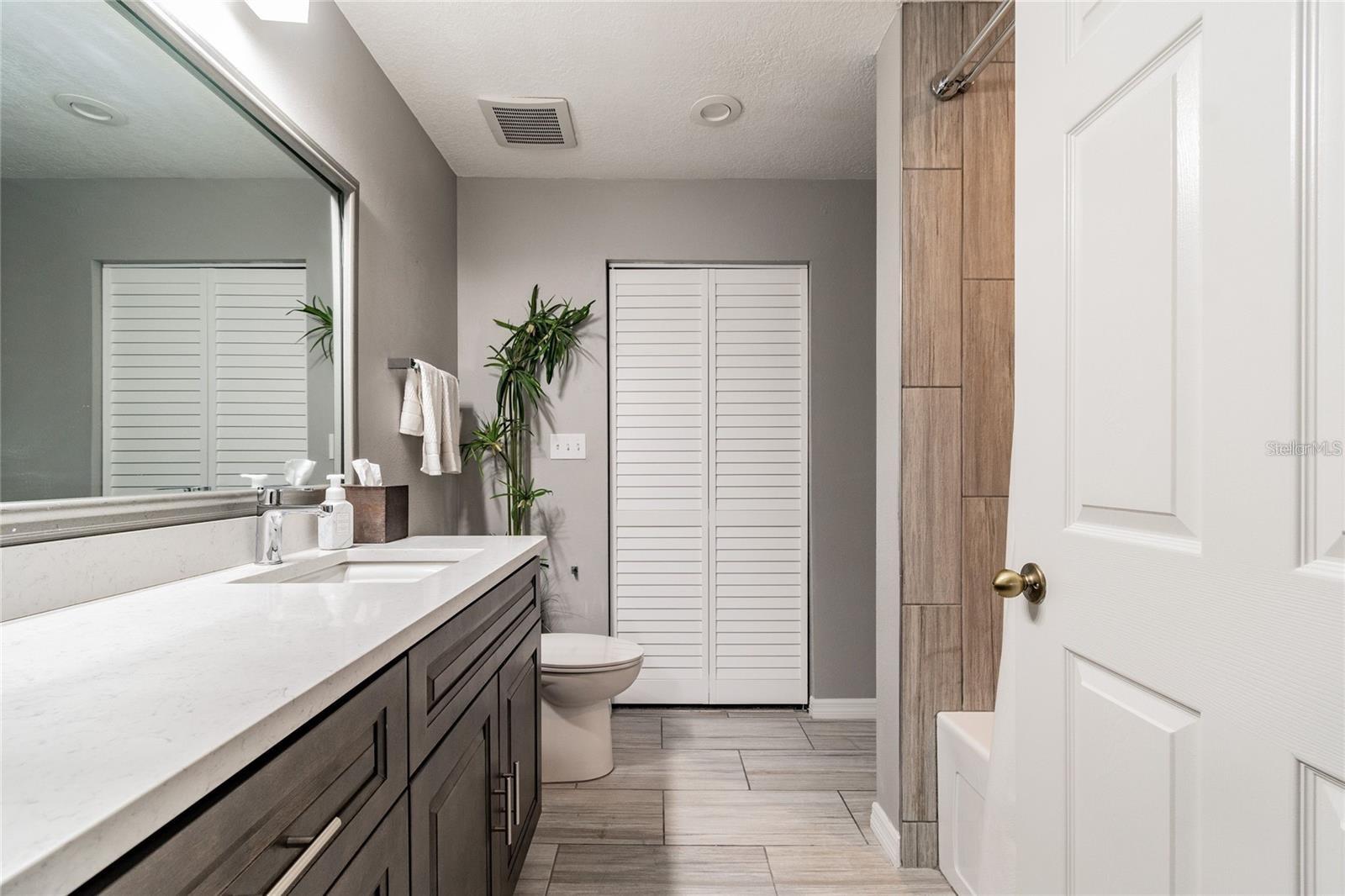 9222 LAKE CHASE ISLAND WAY #9222, TAMPA, FL, 33626