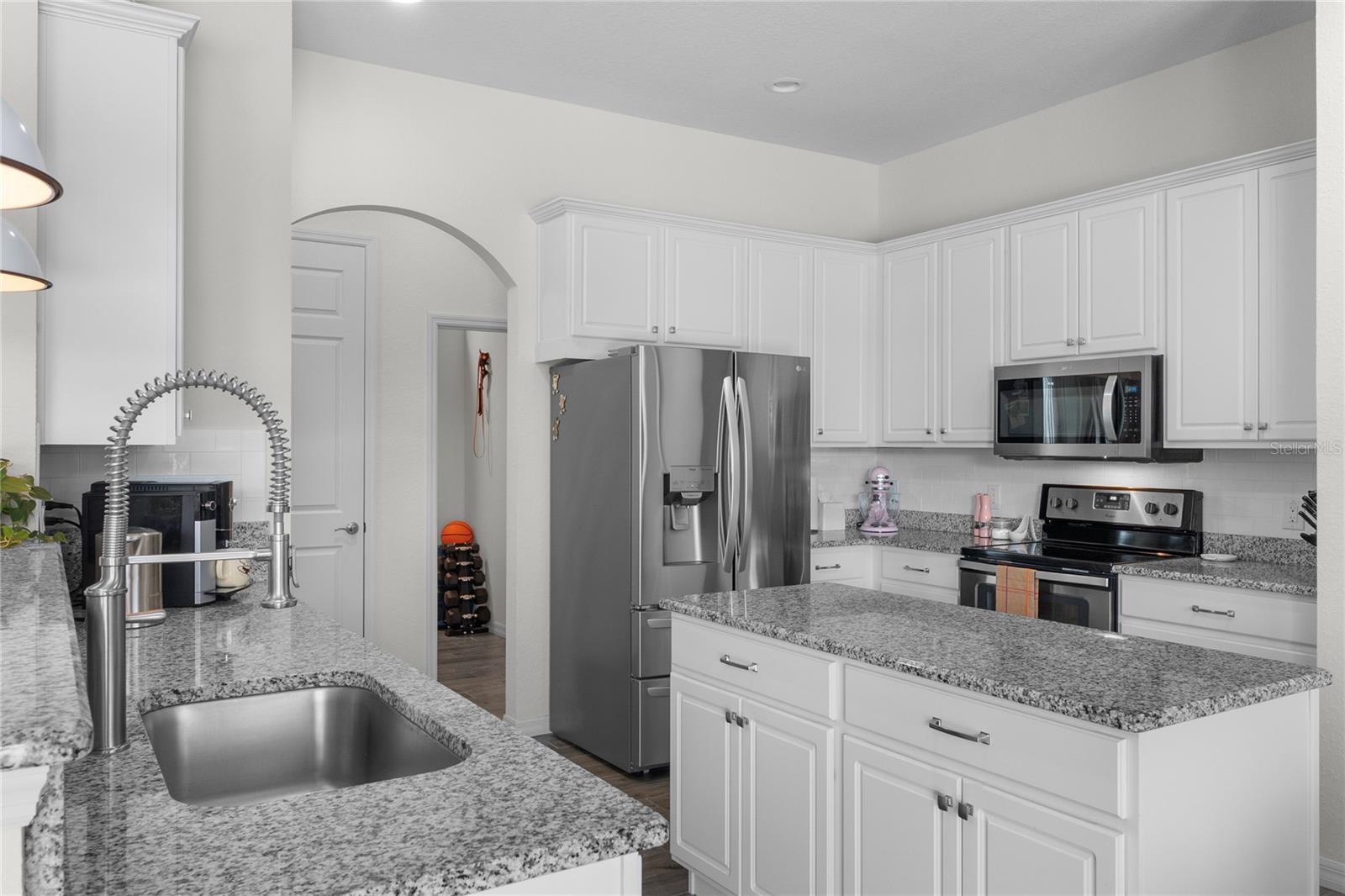 4068 STONE CREEK LOOP, LAKE WALES, FL, 33859