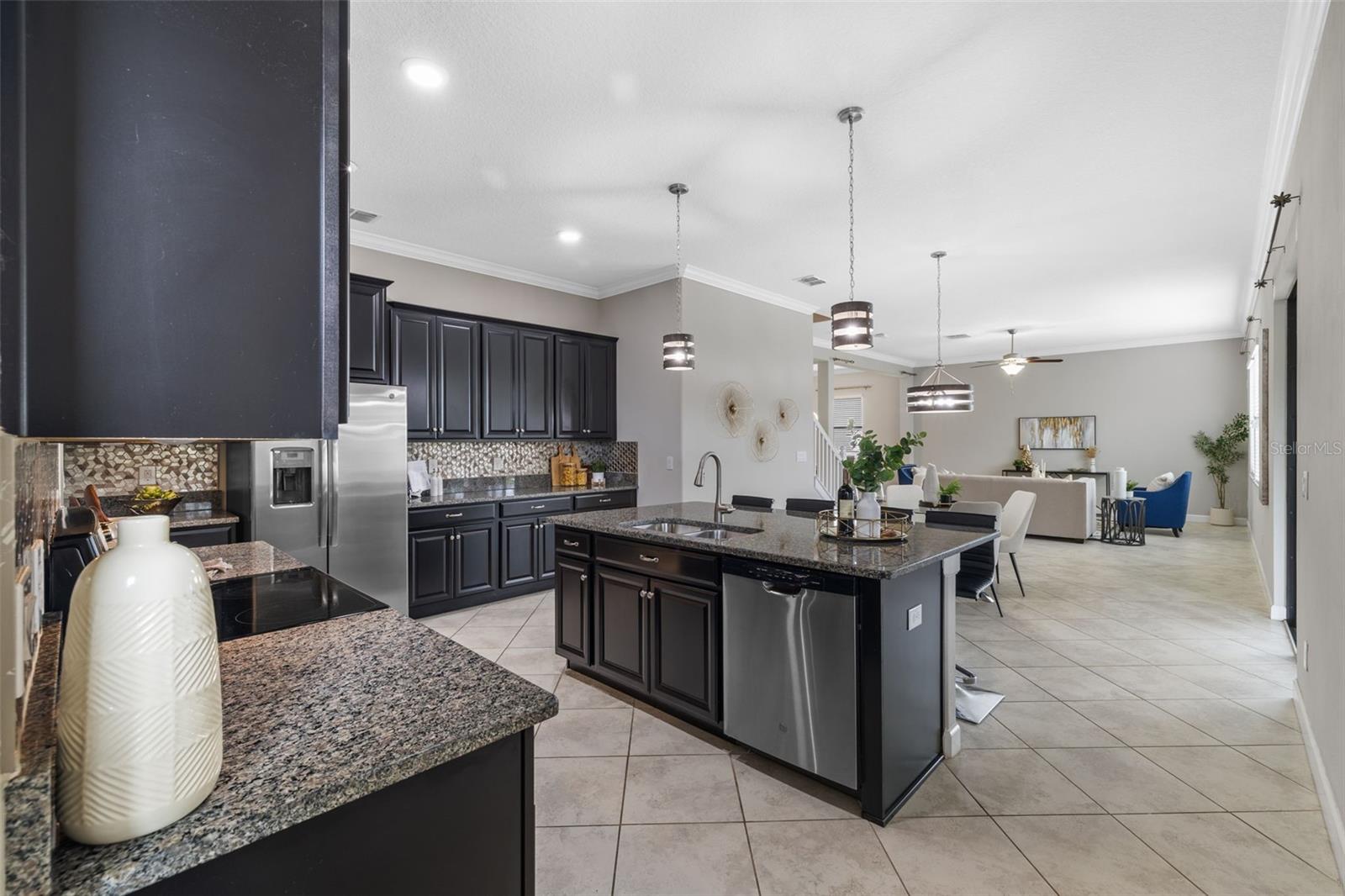 8161 LAGO MIST WAY, WESLEY CHAPEL, FL, 33545