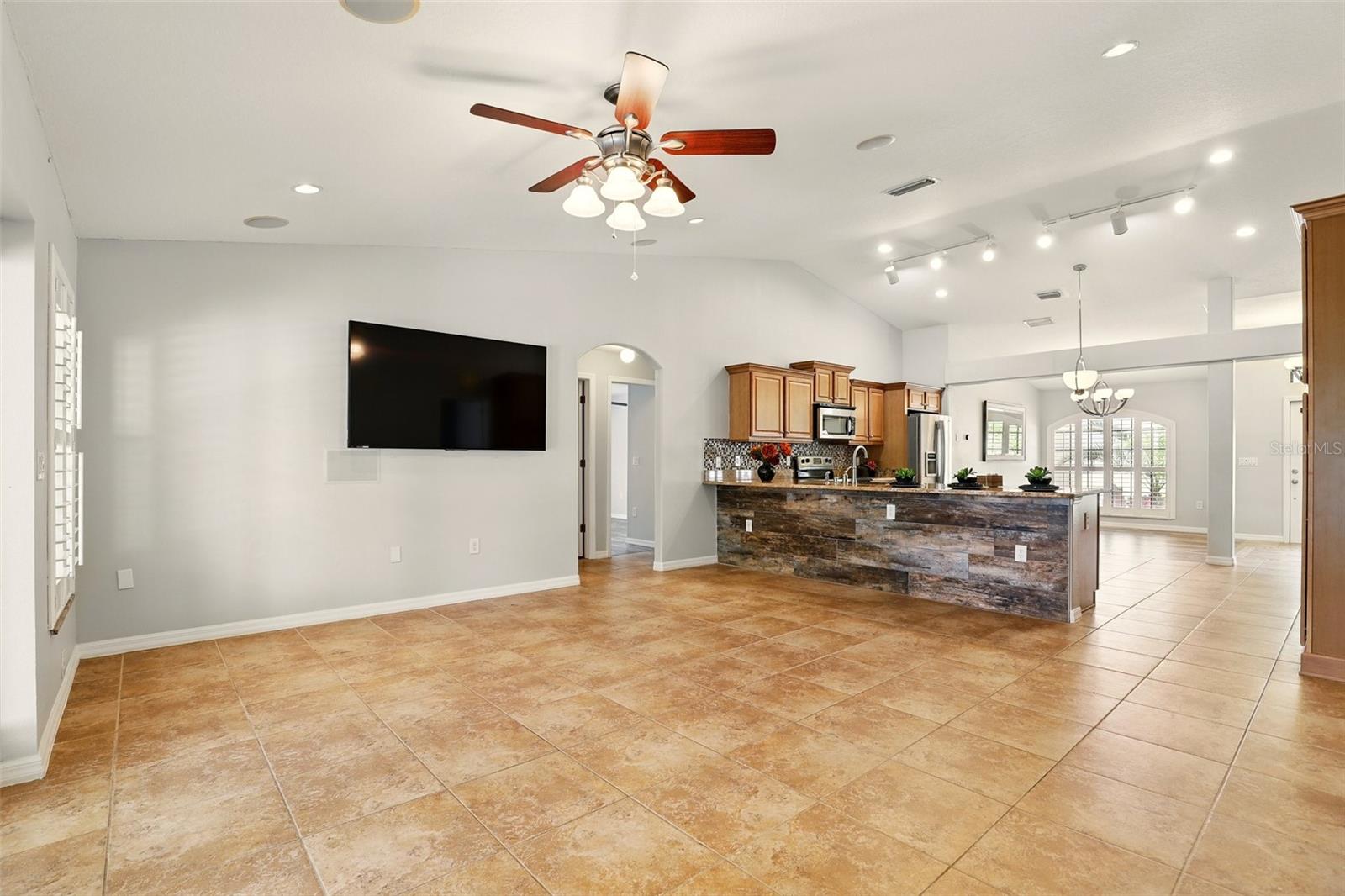 1008 OAK LANDING, ORANGE CITY, FL, 32763