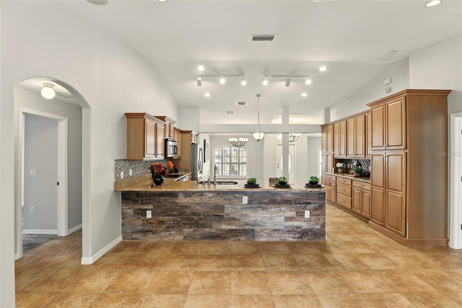 1008 OAK LANDING, ORANGE CITY, FL, 32763