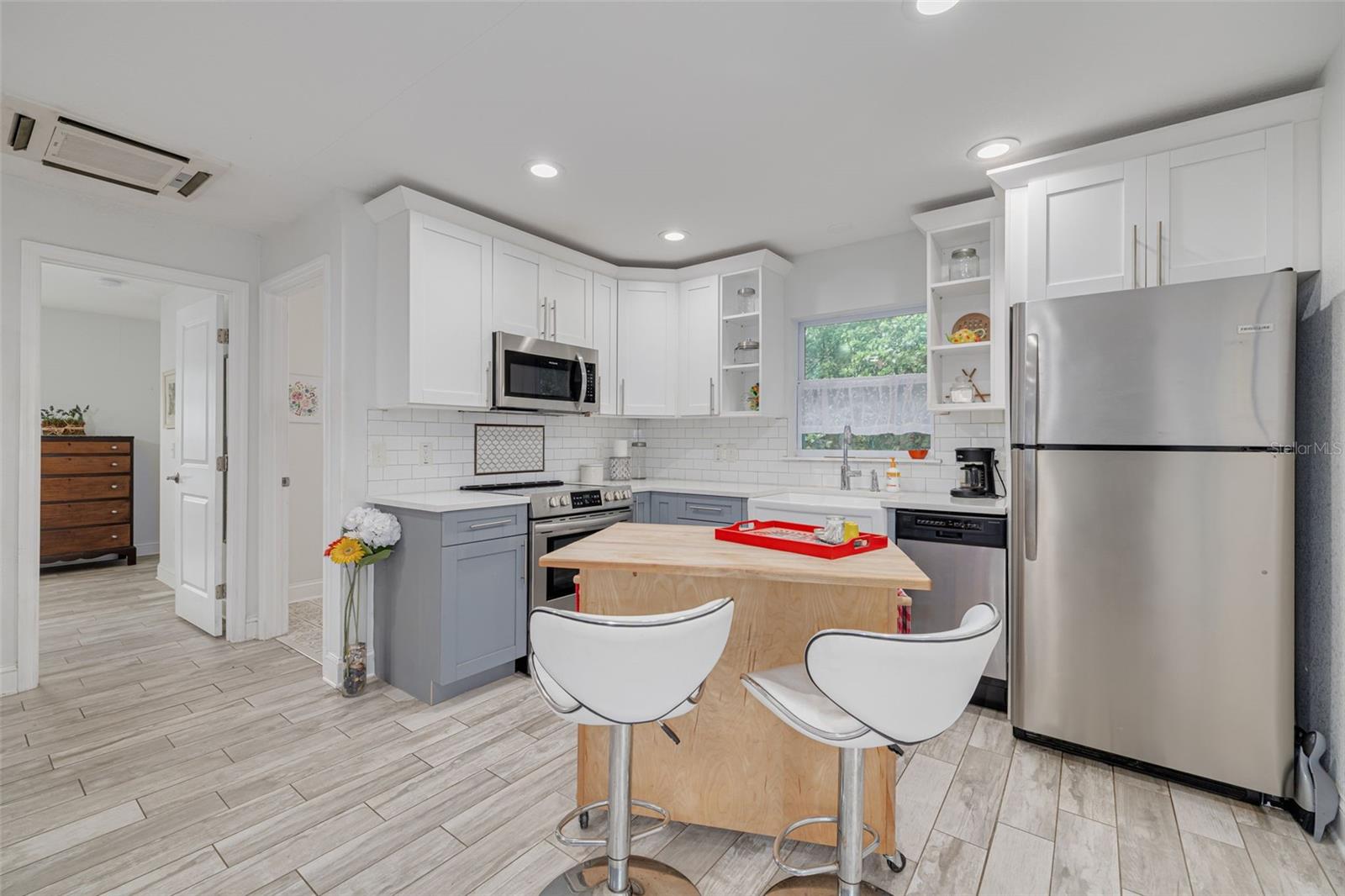 439 SAN SALVADOR DR, DUNEDIN, FL, 34698