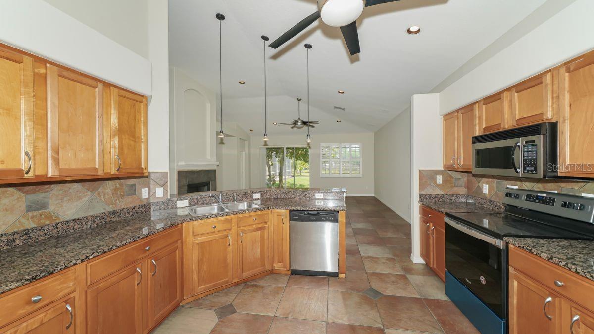 5453 NEW COVINGTON DR, SARASOTA, FL, 34233