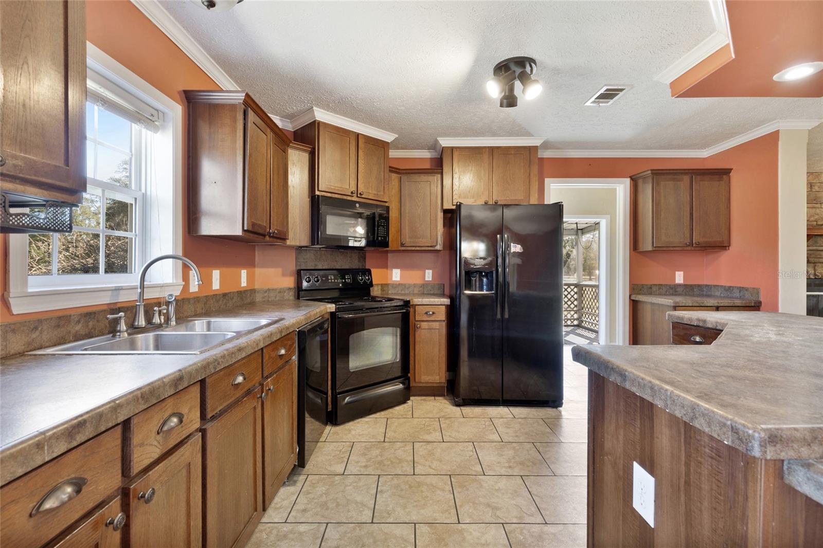 667 SW ELIM CHURCH RD, FORT WHITE, FL, 32038