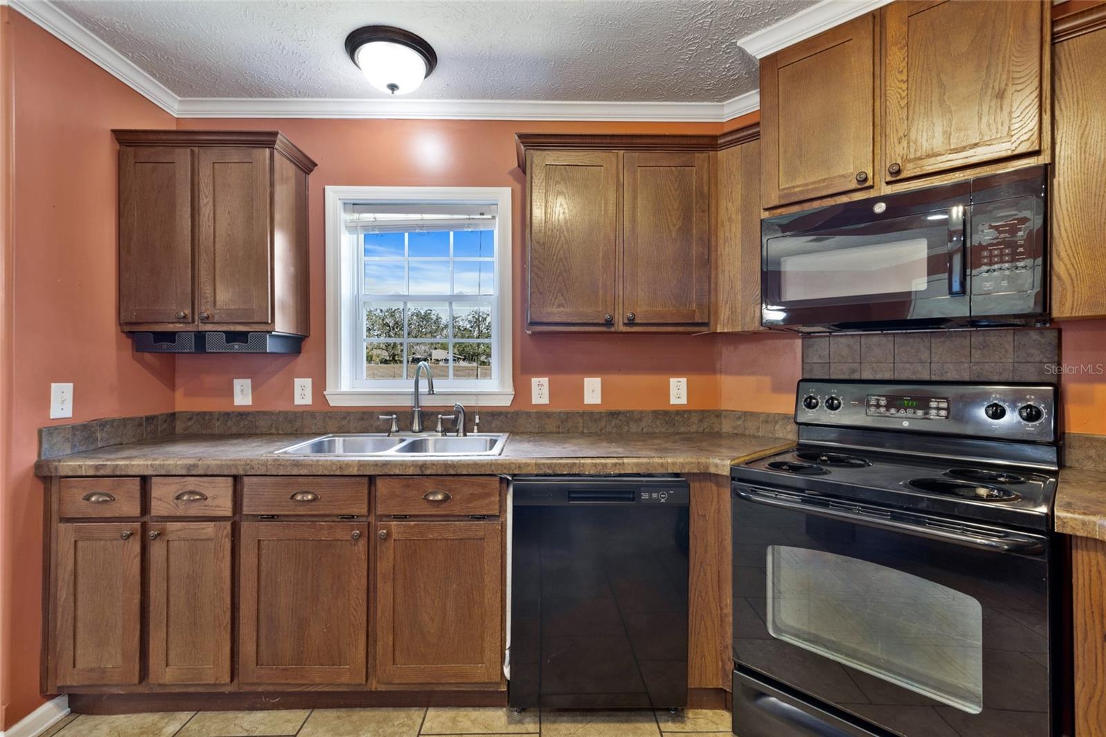 667 SW ELIM CHURCH RD, FORT WHITE, FL, 32038