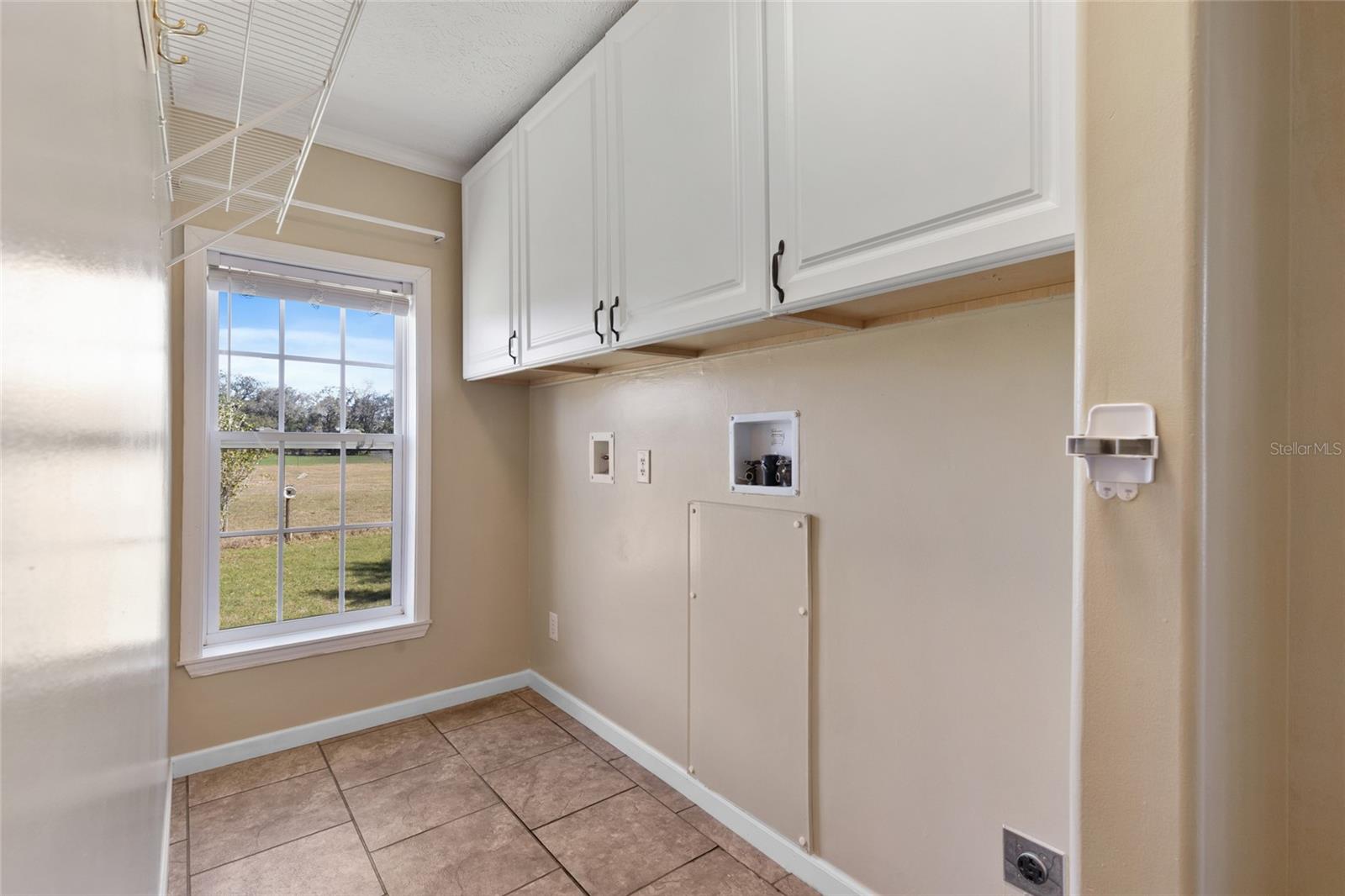 667 SW ELIM CHURCH RD, FORT WHITE, FL, 32038