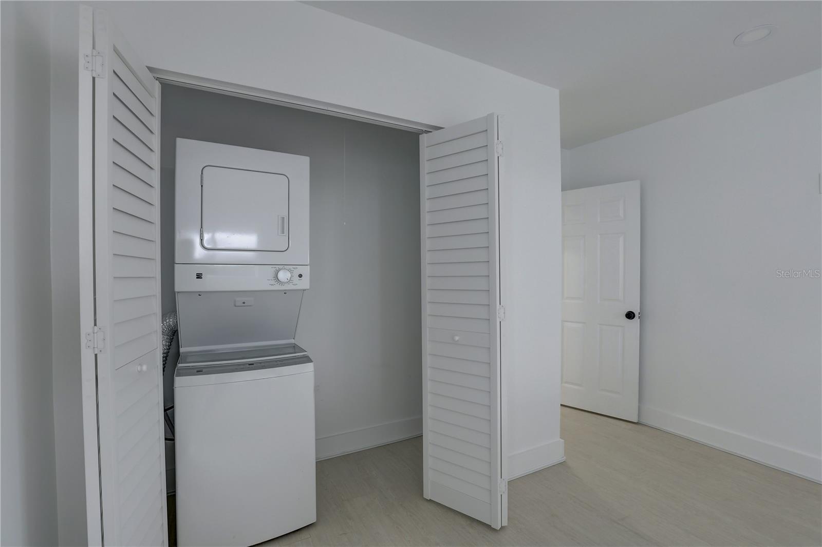 14060 MIRAMAR AVE, MADEIRA BEACH, FL, 33708