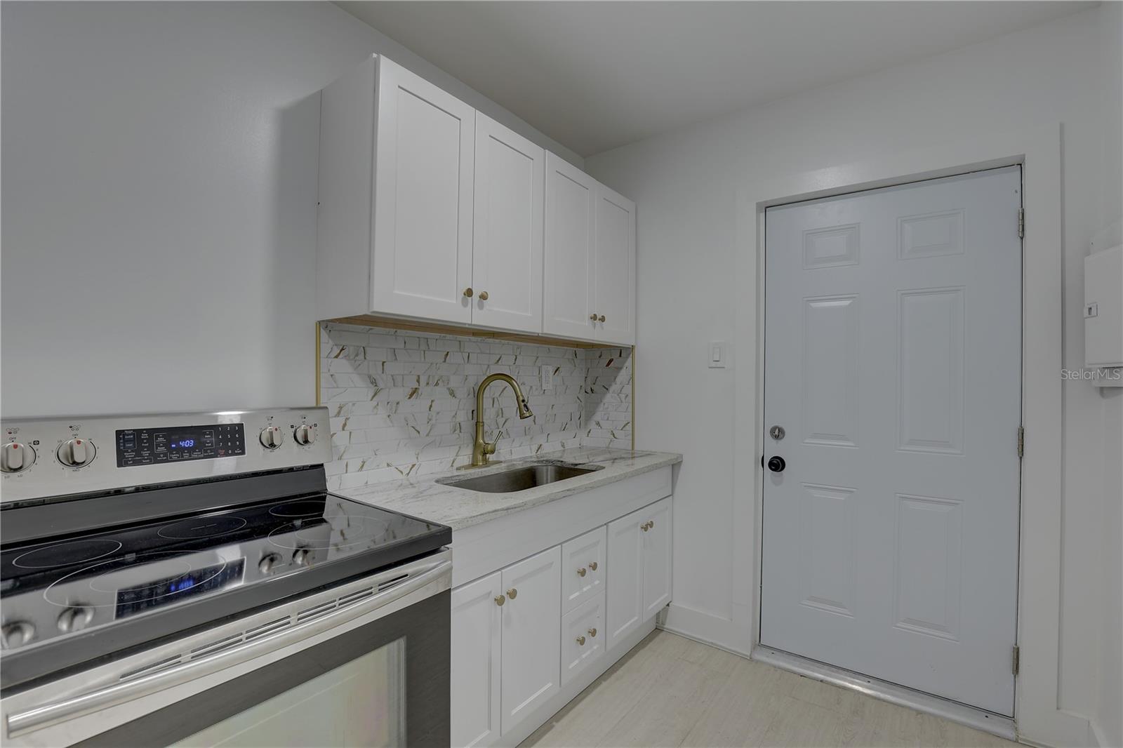 14060 MIRAMAR AVE, MADEIRA BEACH, FL, 33708