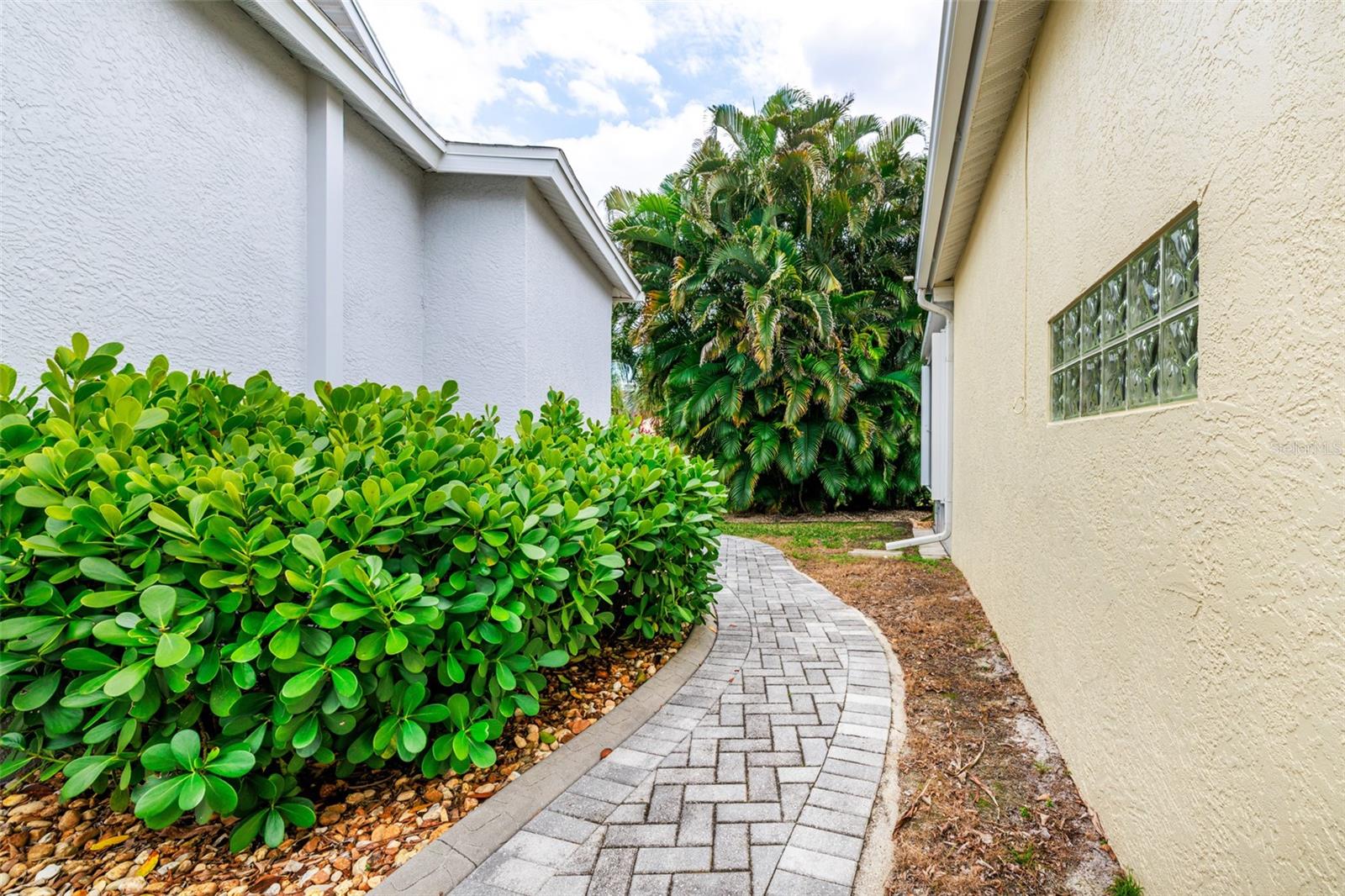 10738 BAHIA TERRADO CIR, ESTERO, FL, 33928