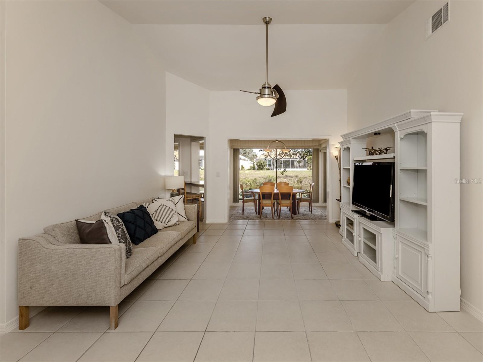 268 SOUTHAMPTON DR #309, VENICE, FL, 34293