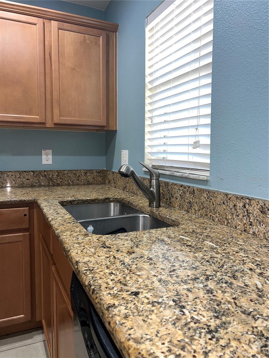 6326 TIMBERLY LN, ZEPHYRHILLS, FL, 33542