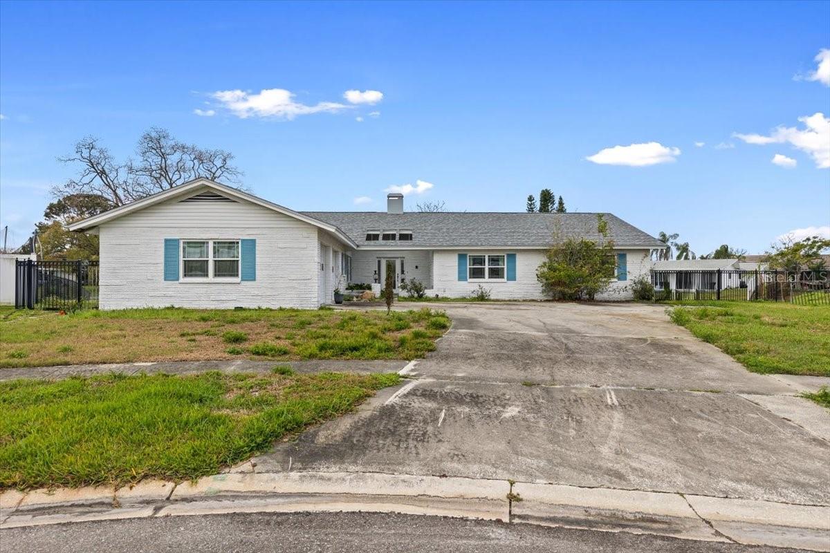 8468 FLAGSTONE DR, TAMPA, FL, 33615