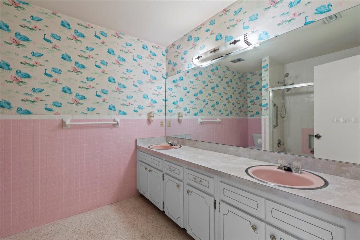 8468 FLAGSTONE DR, TAMPA, FL, 33615