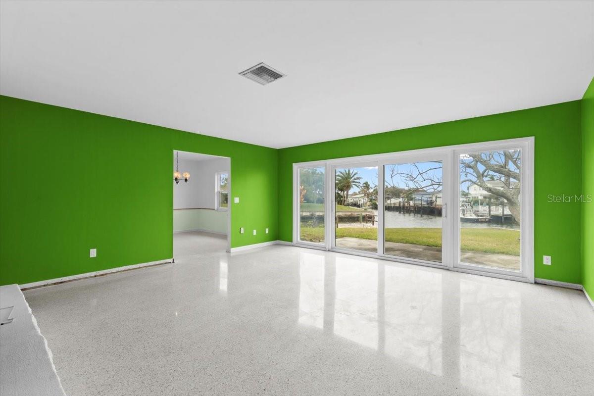 8468 FLAGSTONE DR, TAMPA, FL, 33615