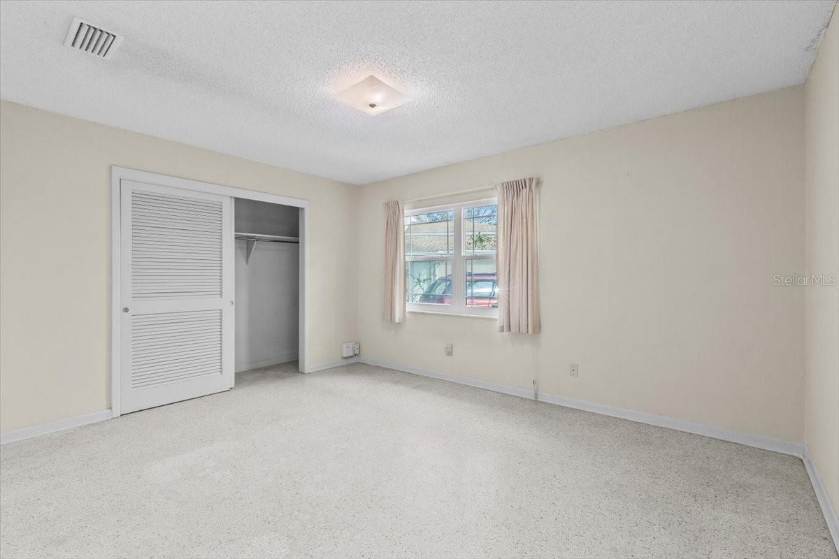 8468 FLAGSTONE DR, TAMPA, FL, 33615