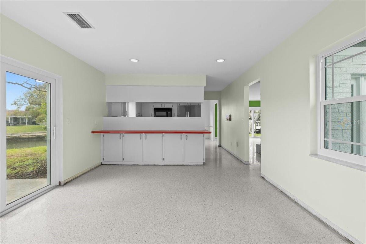 8468 FLAGSTONE DR, TAMPA, FL, 33615