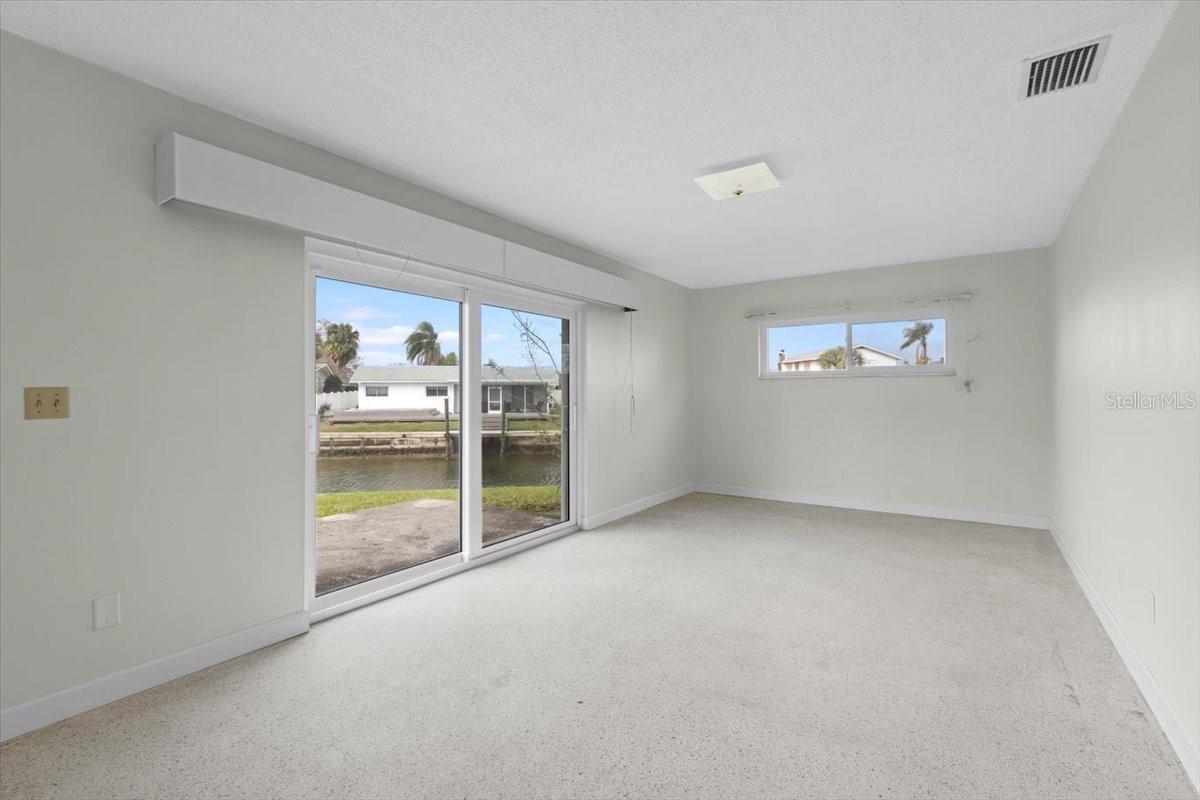 8468 FLAGSTONE DR, TAMPA, FL, 33615