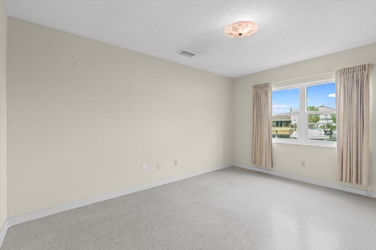 8468 FLAGSTONE DR, TAMPA, FL, 33615