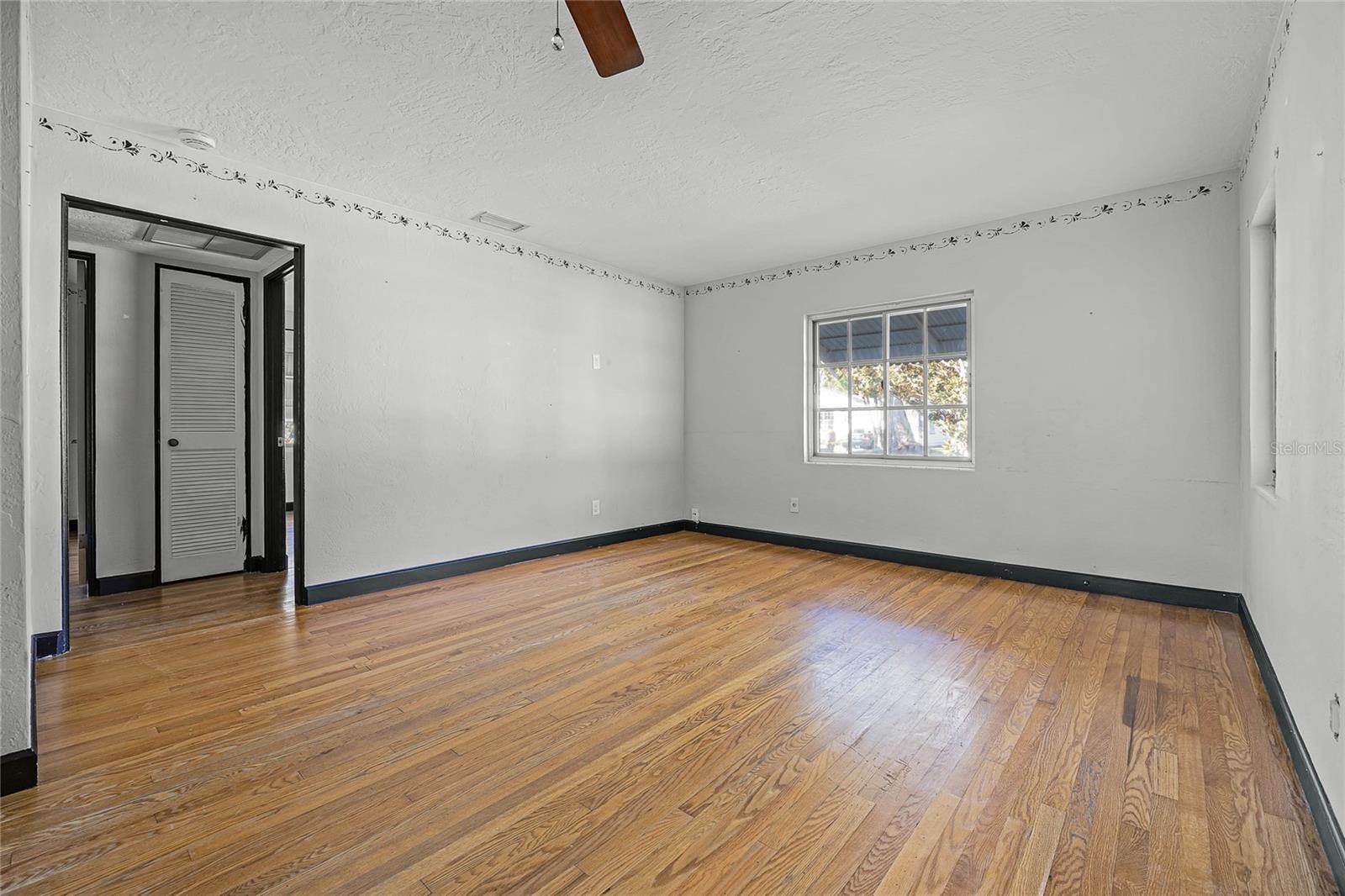 303 S FOREST AVE, ORLANDO, FL, 32803