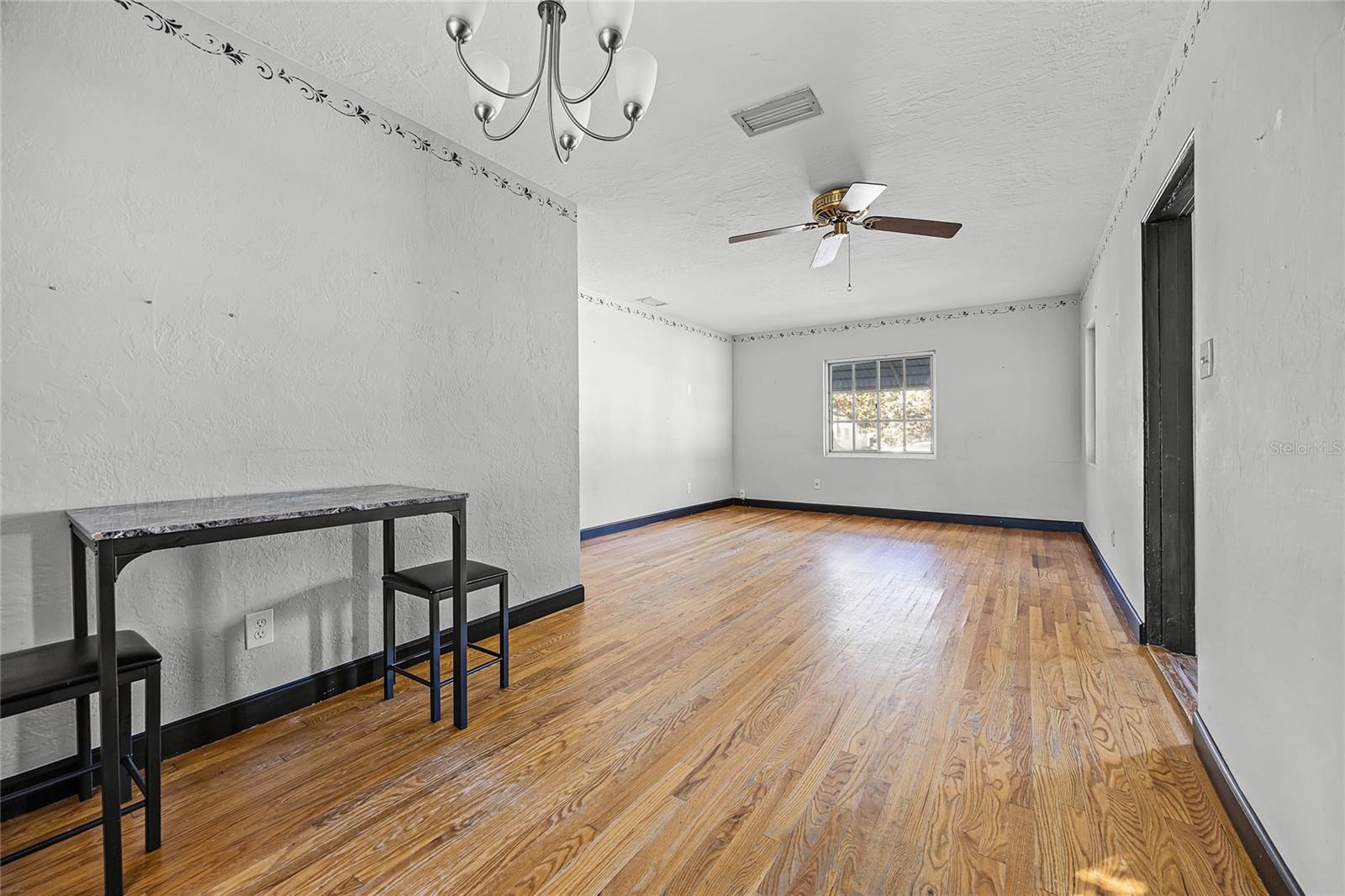 303 S FOREST AVE, ORLANDO, FL, 32803
