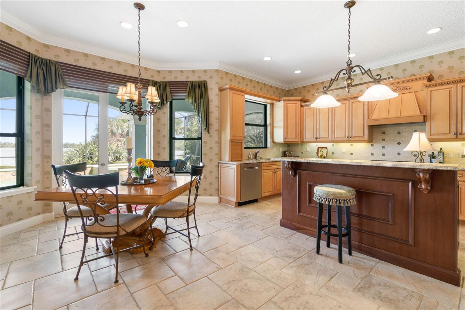 28 EMERALD LAKE DR, PALM COAST, FL, 32137