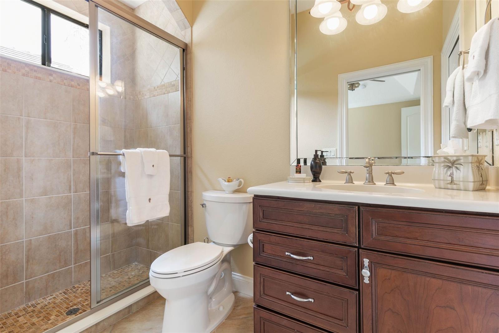 28 EMERALD LAKE DR, PALM COAST, FL, 32137