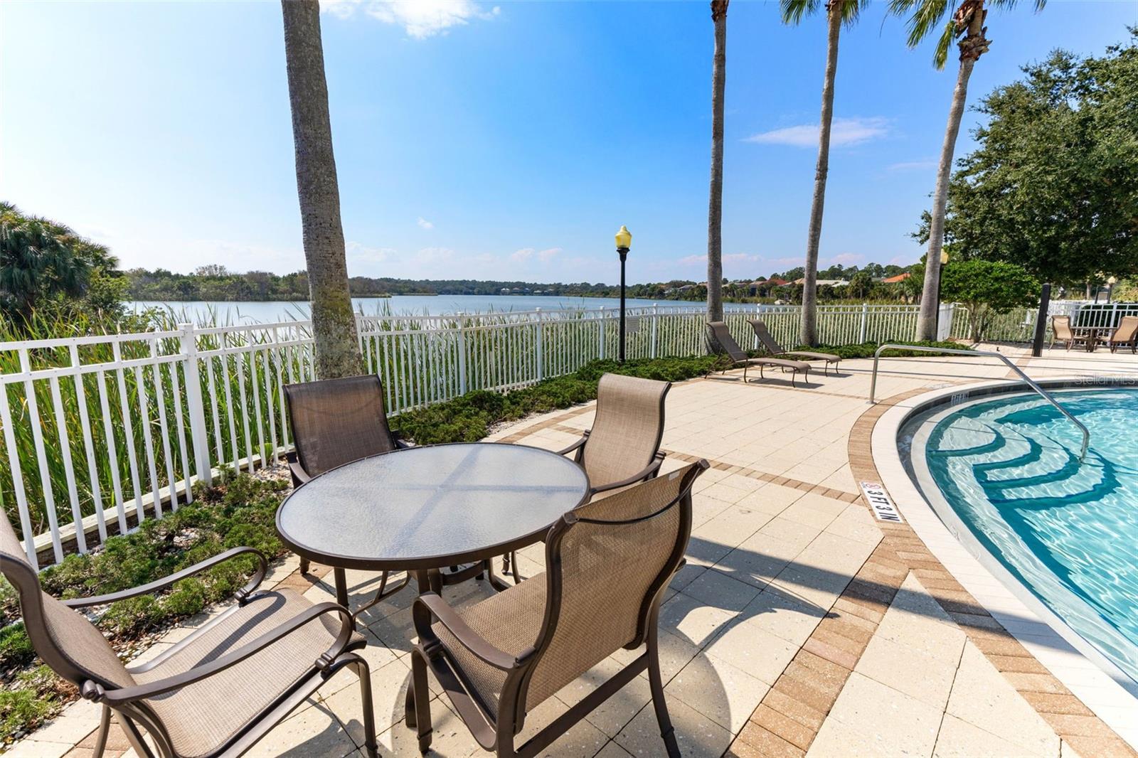 28 EMERALD LAKE DR, PALM COAST, FL, 32137