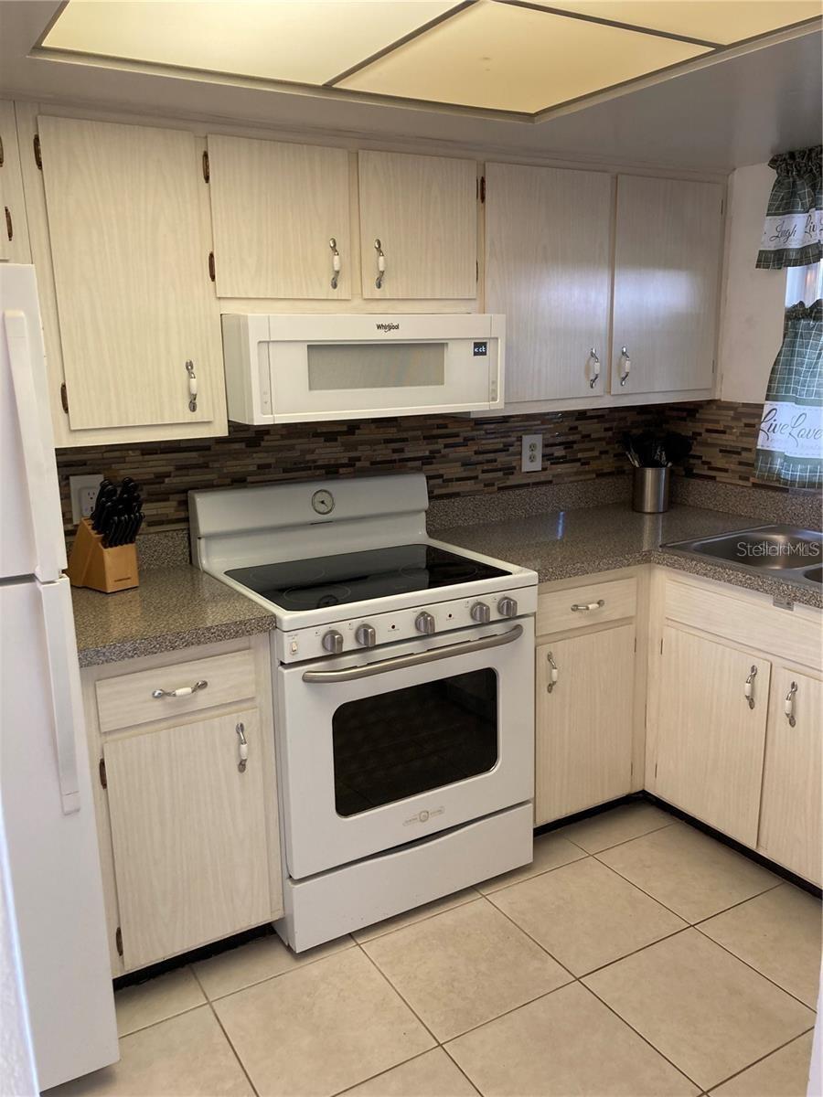 6032 ARLENE WAY, BRADENTON, FL, 34207