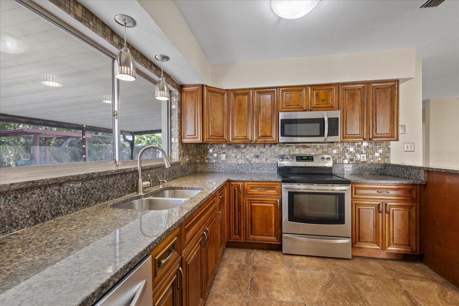 6908 SHADY PL, TAMPA, FL, 33634