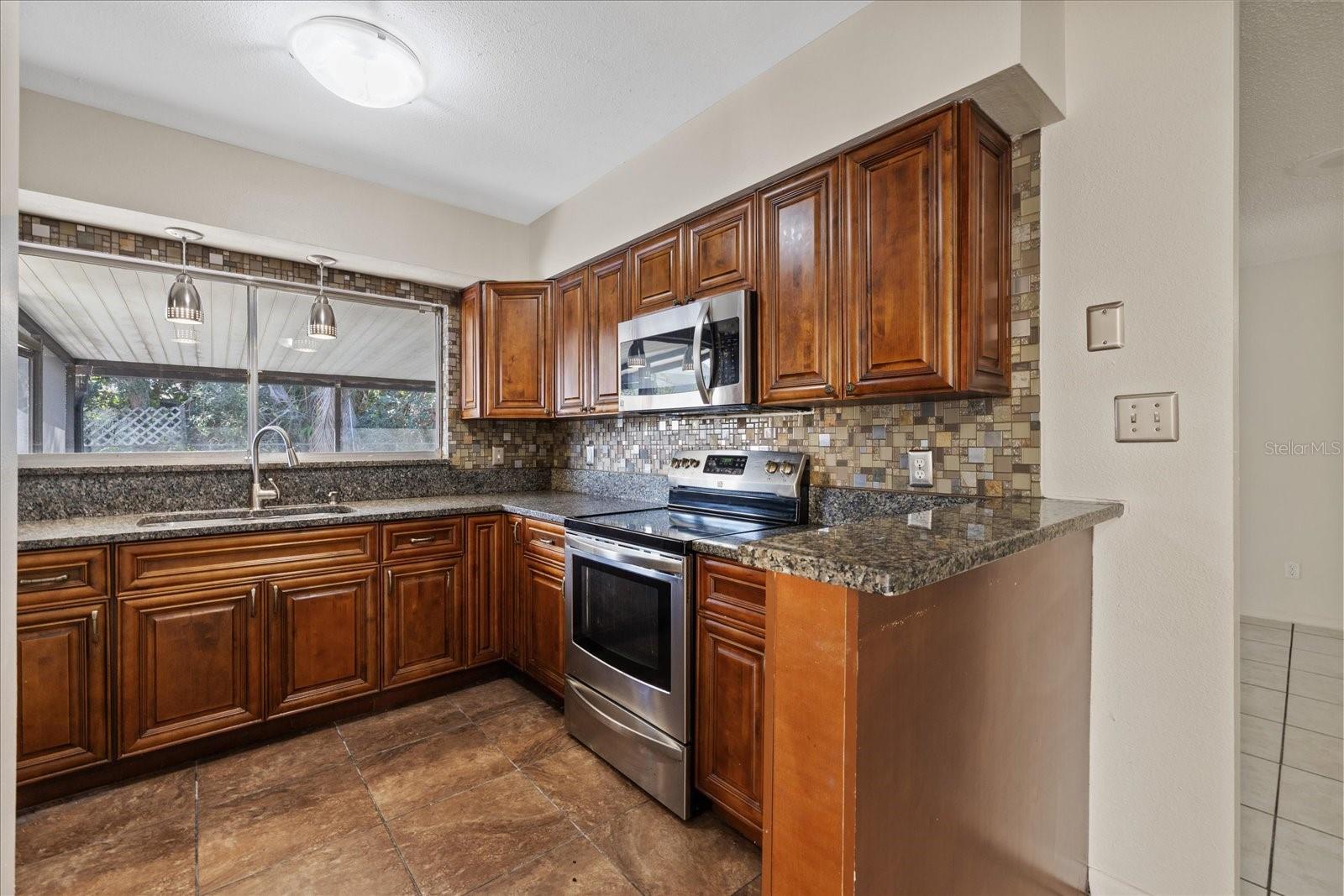 6908 SHADY PL, TAMPA, FL, 33634