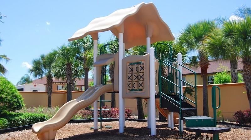 956 CALABRIA AVE, DAVENPORT, FL, 33897