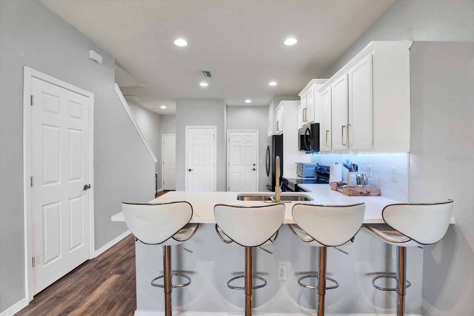 4774 WHITE SANDERLING CT, TAMPA, FL, 33619