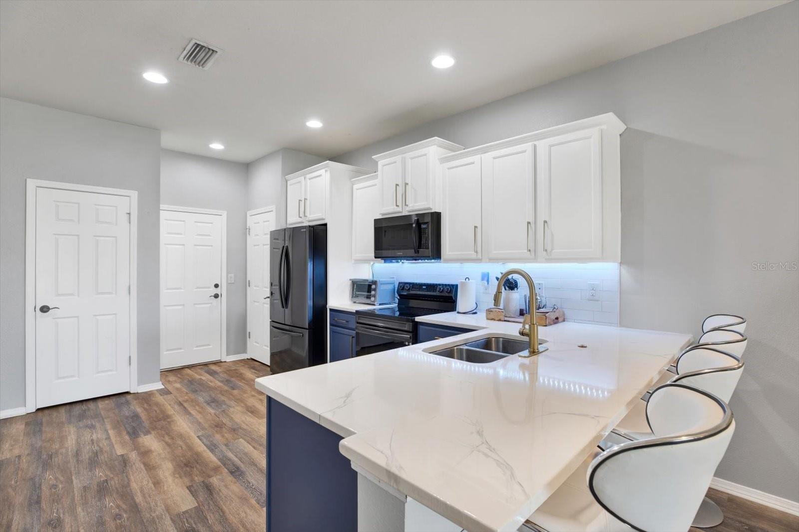 4774 WHITE SANDERLING CT, TAMPA, FL, 33619