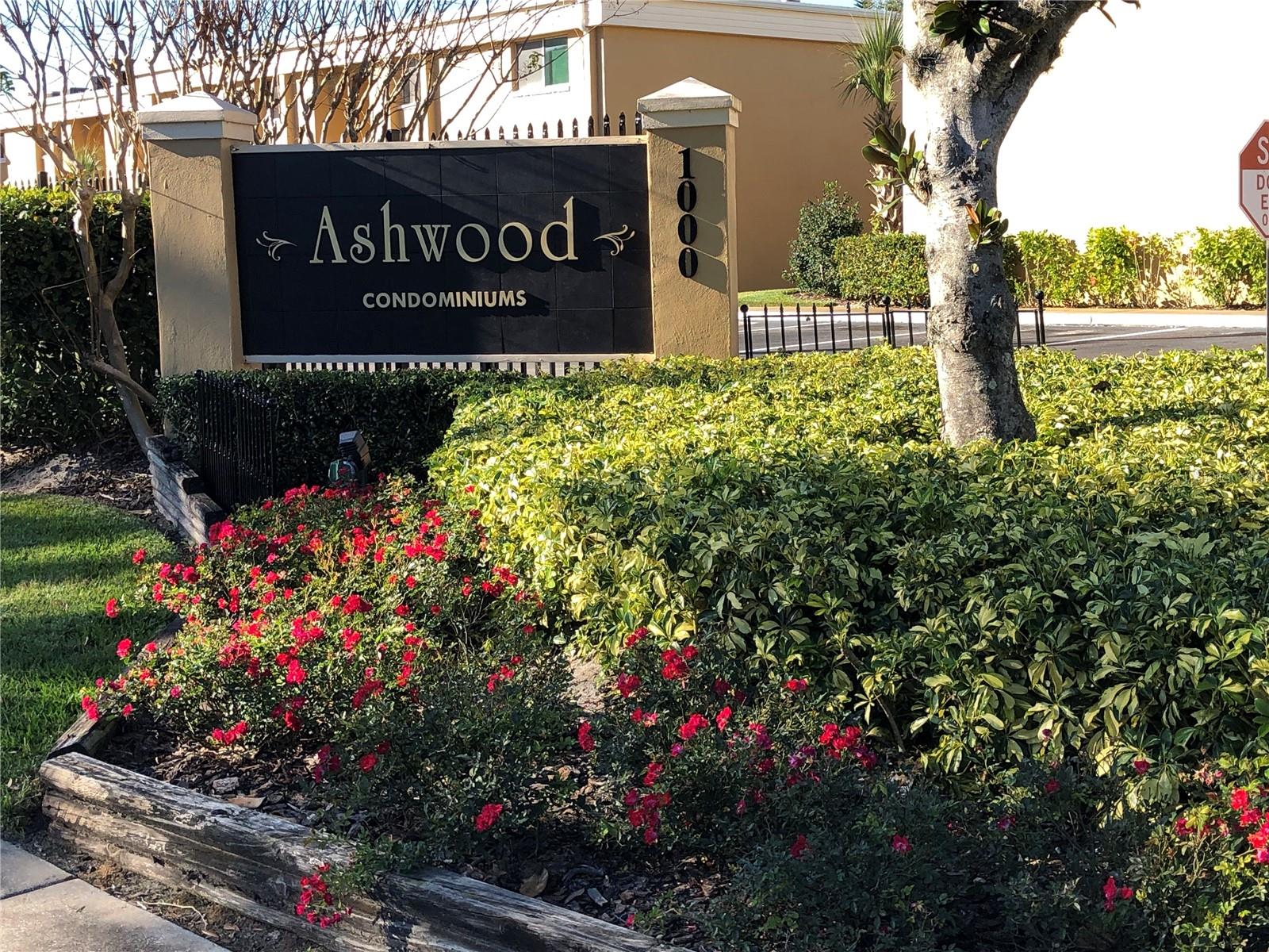 1000 LAKE OF THE WOODS BLVD #104F, FERN PARK, FL, 32730