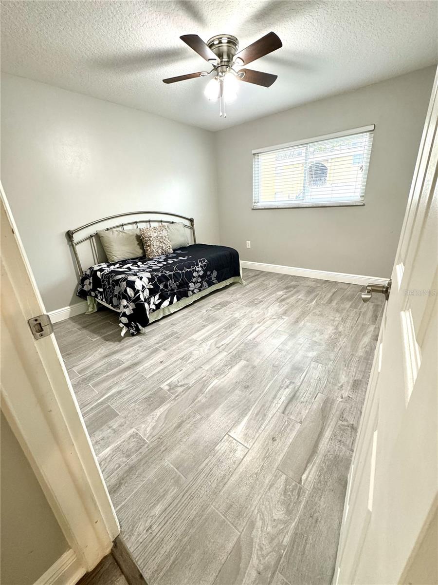 1000 LAKE OF THE WOODS BLVD #104F, FERN PARK, FL, 32730