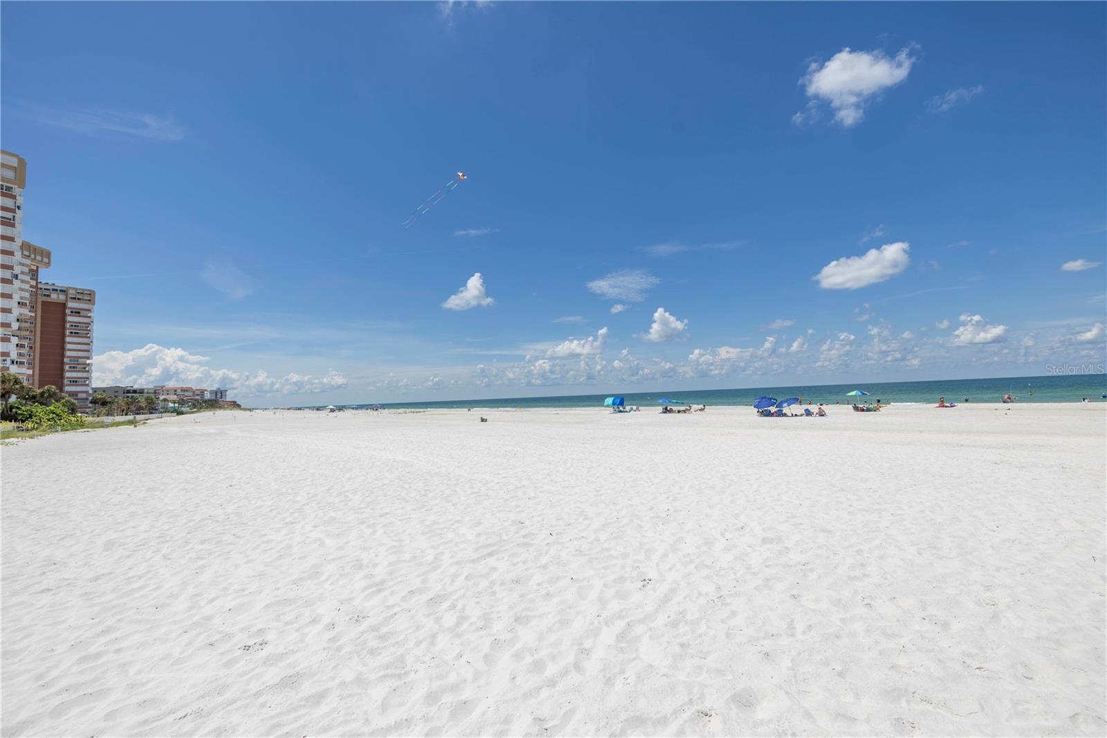 704 180TH AVE E, REDINGTON SHORES, FL, 33708