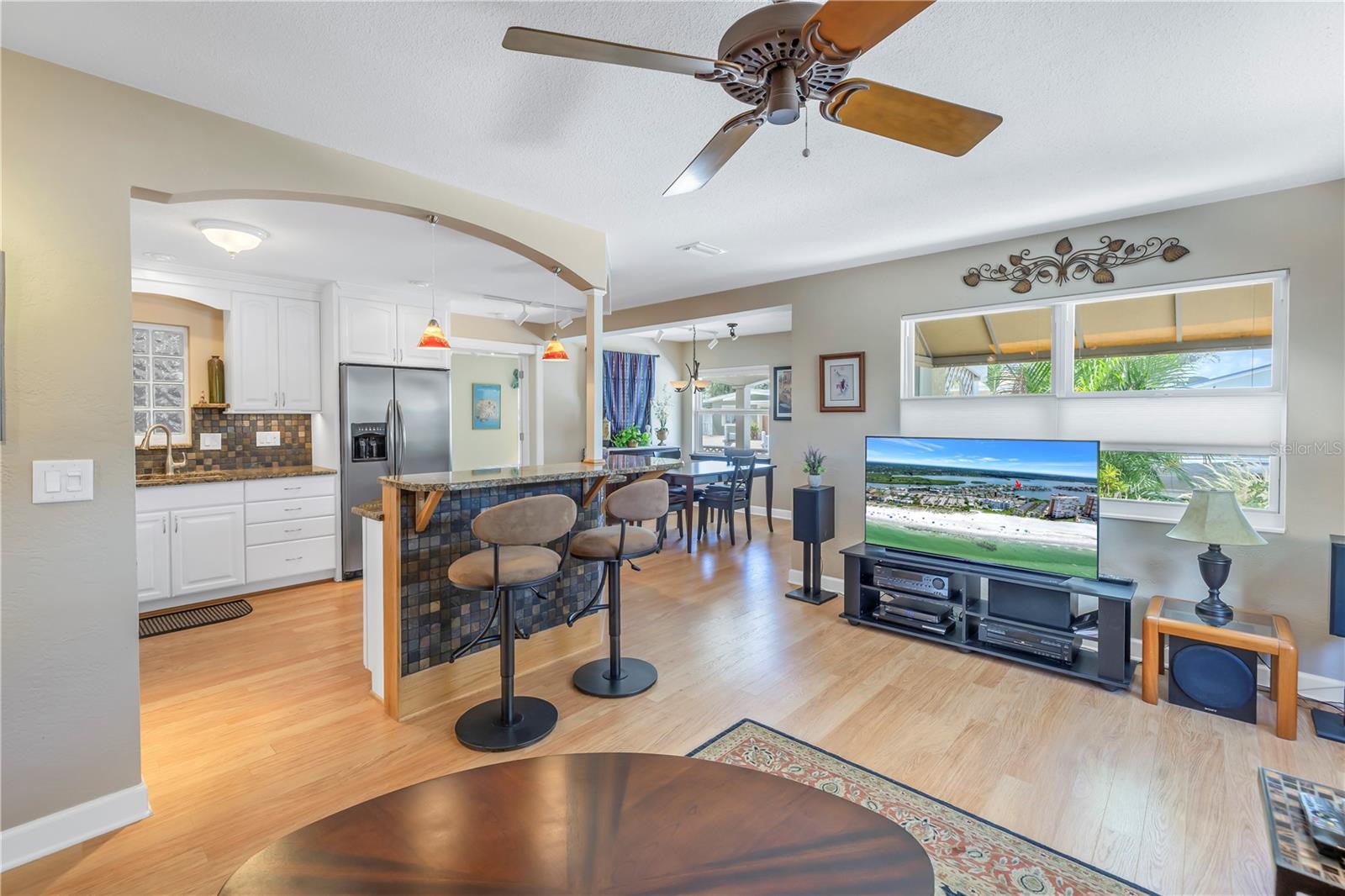704 180TH AVE E, REDINGTON SHORES, FL, 33708