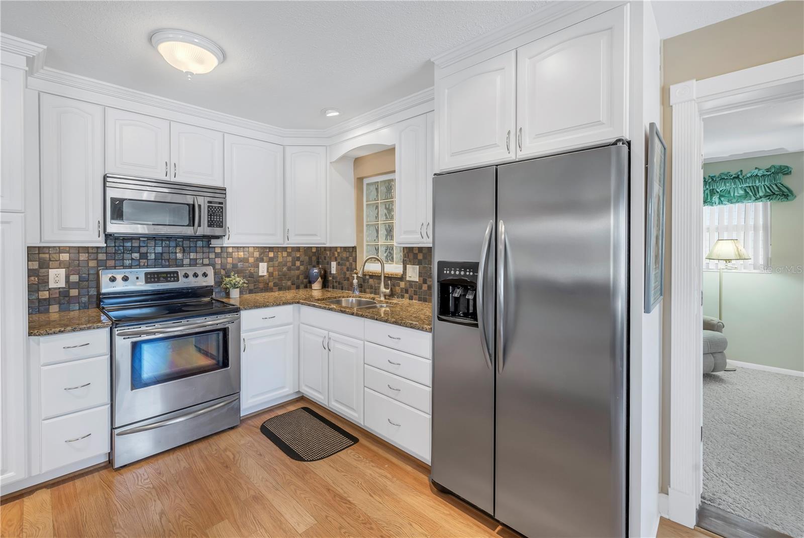 704 180TH AVE E, REDINGTON SHORES, FL, 33708