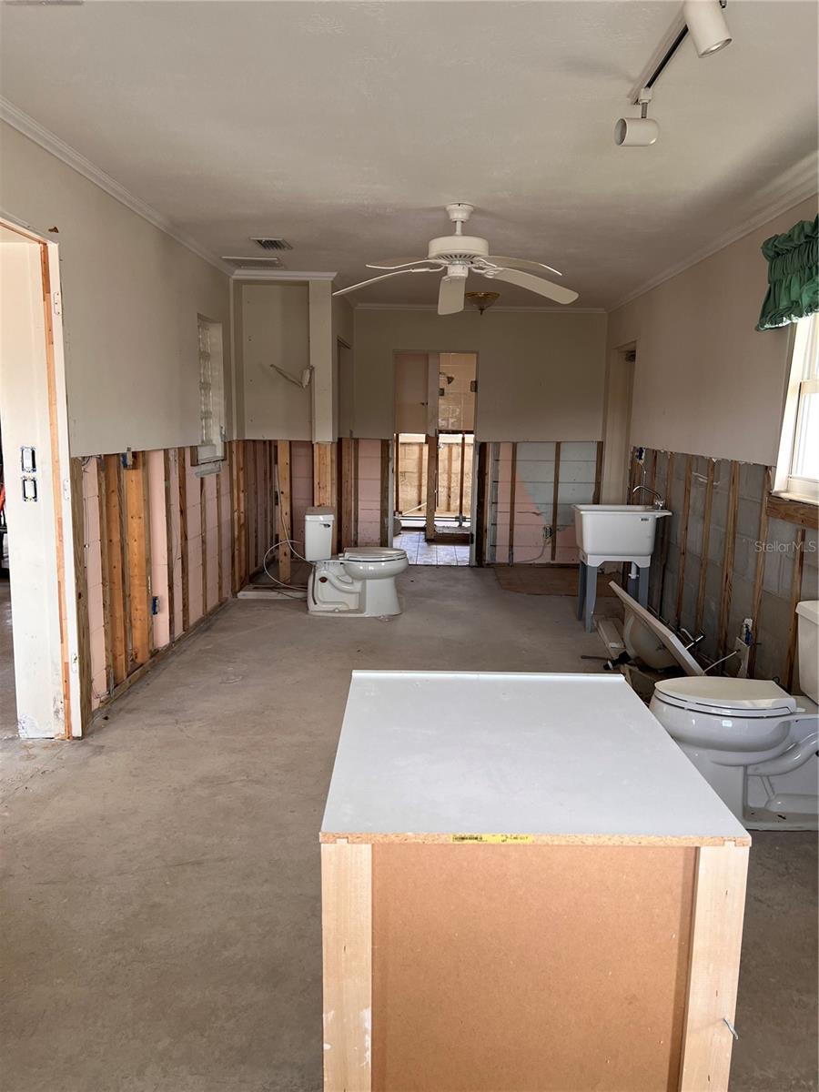 704 180TH AVE E, REDINGTON SHORES, FL, 33708
