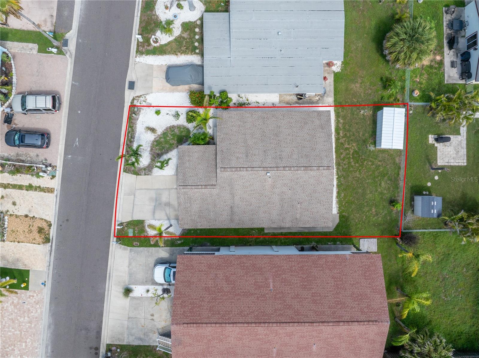 704 180TH AVE E, REDINGTON SHORES, FL, 33708
